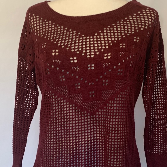 American Eagle Women's Burgundy Sweater - Picture 3 of 10